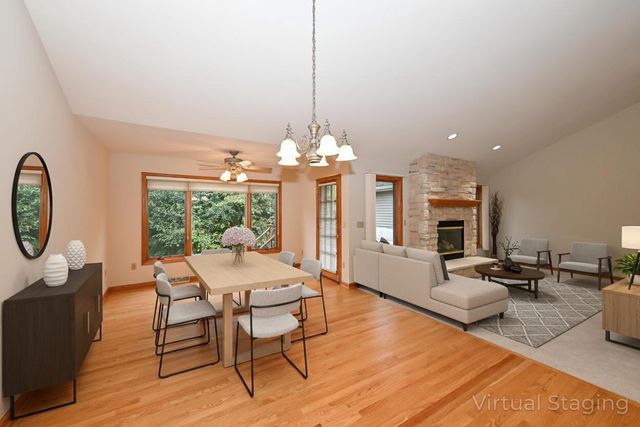 16607 W Sumerland COURT, New Berlin, WI 53151