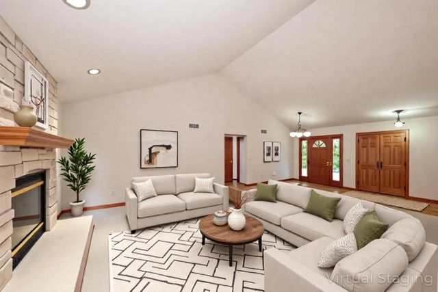 16607 W Sumerland COURT, New Berlin, WI 53151