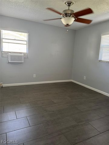 698 Muscogee DR, North Fort Myers, FL 33903