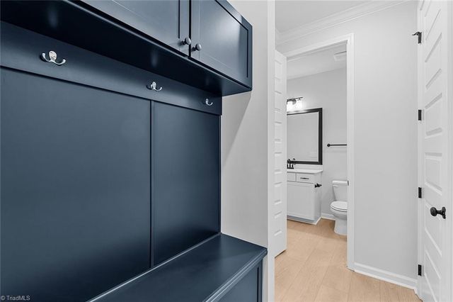 8607 Lemur Lane, Summerfield, NC 27358