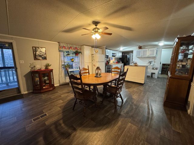 25 Don Grider Road, Russell Springs, KY 42642