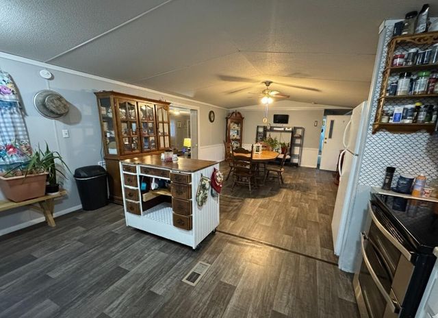 25 Don Grider Road, Russell Springs, KY 42642