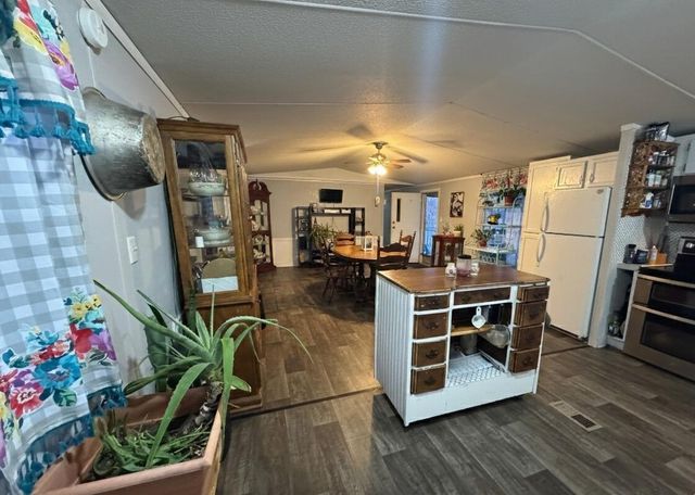 25 Don Grider Road, Russell Springs, KY 42642