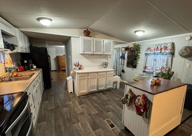 25 Don Grider Road, Russell Springs, KY 42642