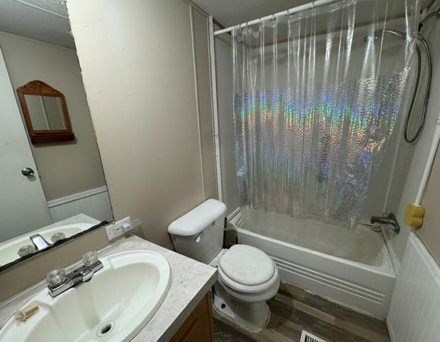 25 Don Grider Road, Russell Springs, KY 42642