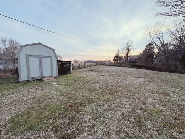 25 Don Grider Road, Russell Springs, KY 42642