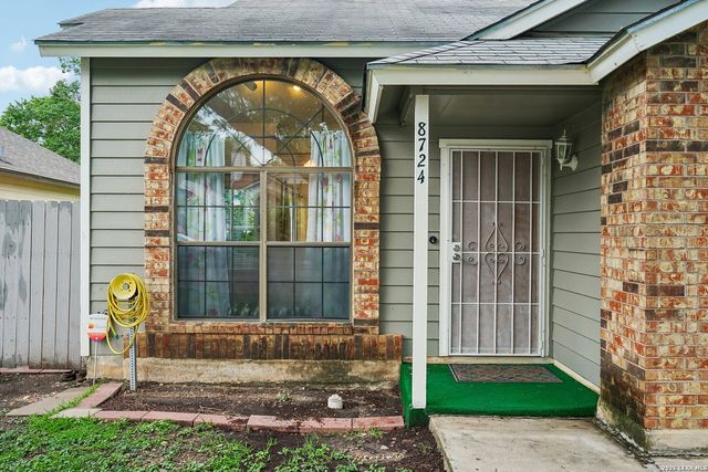8724 Seven Seas, San Antonio, TX 78242