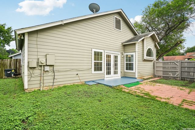 8724 Seven Seas, San Antonio, TX 78242