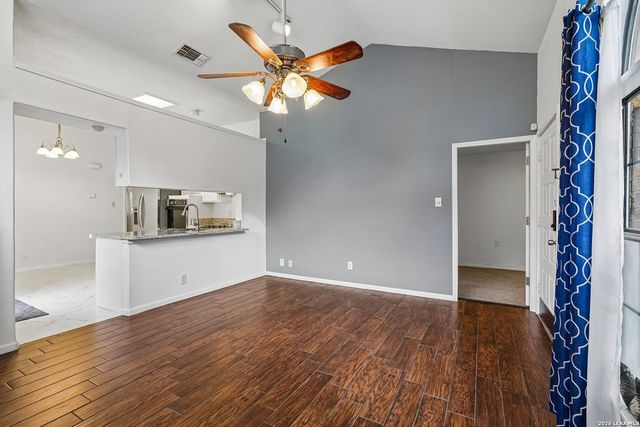 8724 Seven Seas, San Antonio, TX 78242