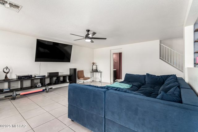 5169 S Fox Trot Drive, Tucson, AZ 85746