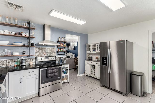 5169 S Fox Trot Drive, Tucson, AZ 85746