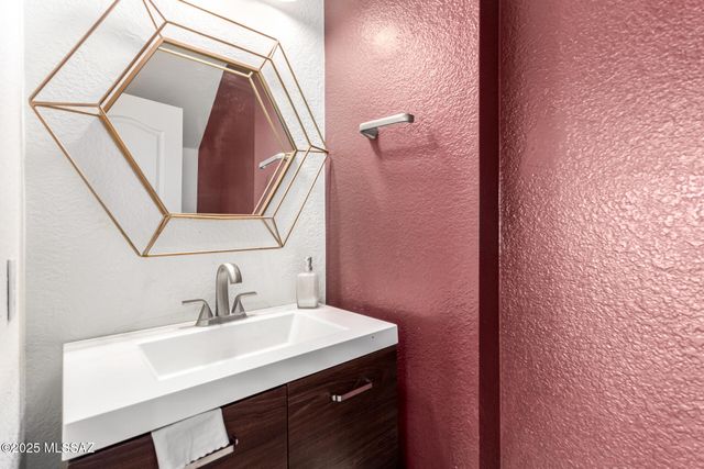 5169 S Fox Trot Drive, Tucson, AZ 85746