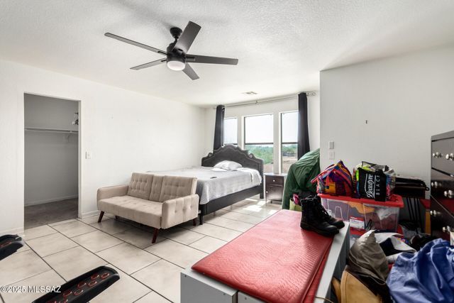 5169 S Fox Trot Drive, Tucson, AZ 85746