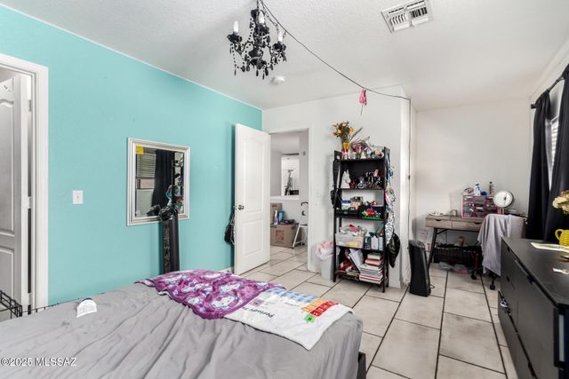 5169 S Fox Trot Drive, Tucson, AZ 85746