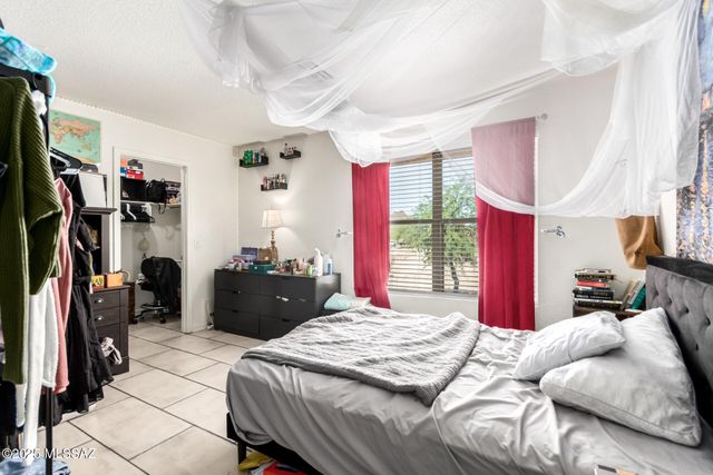 5169 S Fox Trot Drive, Tucson, AZ 85746