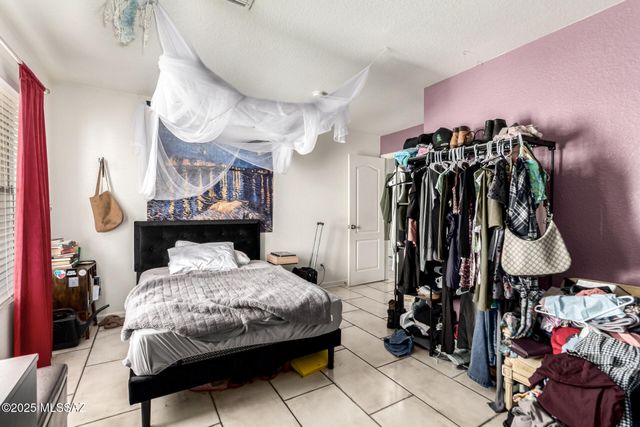 5169 S Fox Trot Drive, Tucson, AZ 85746