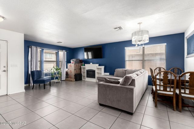 5169 S Fox Trot Drive, Tucson, AZ 85746