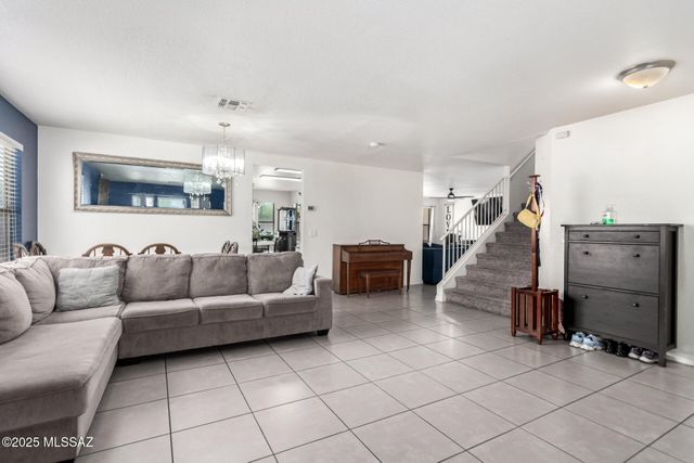 5169 S Fox Trot Drive, Tucson, AZ 85746