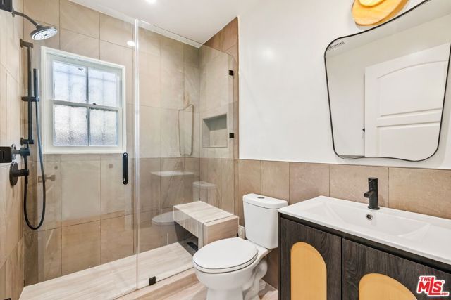 200 S Formosa Avenue, Los Angeles, CA 90036