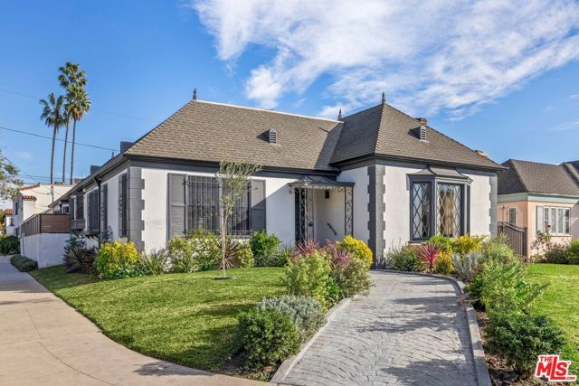 200 S Formosa Avenue, Los Angeles, CA 90036