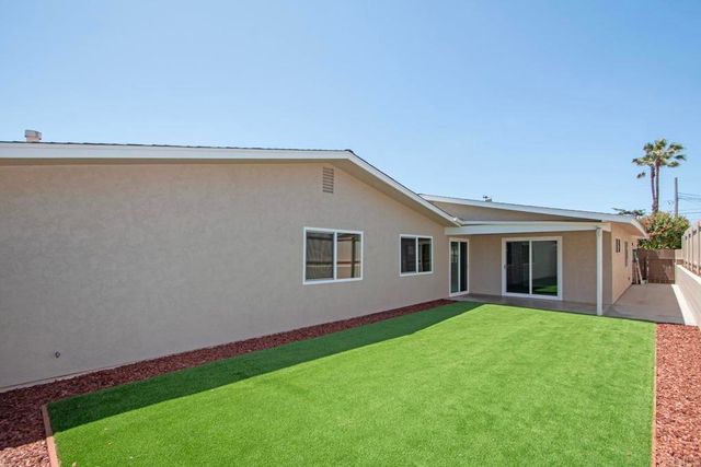 & 1135 GARDENA ROAD, Encinitas, CA 92024