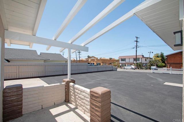 & 1135 GARDENA ROAD, Encinitas, CA 92024