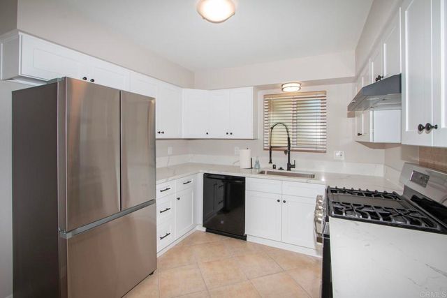 & 1135 GARDENA ROAD, Encinitas, CA 92024