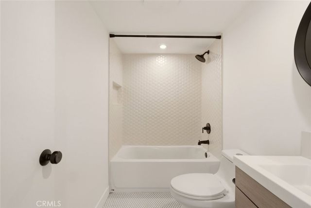 725 Palomares Avenue, San Dimas, CA 91773