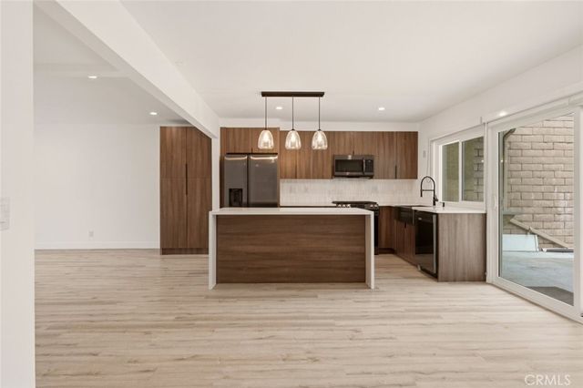 725 Palomares Avenue, San Dimas, CA 91773