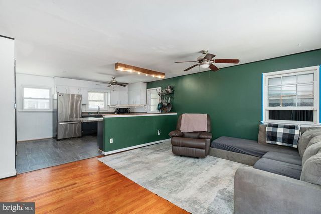 160 12TH ST., Colonial Beach, VA 22443