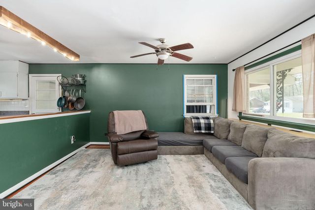 160 12TH ST., Colonial Beach, VA 22443