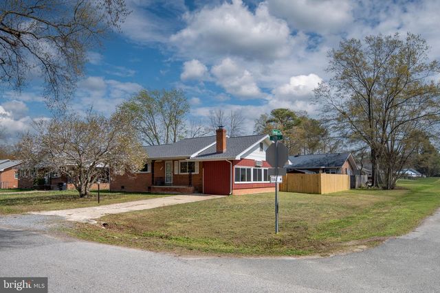 160 12TH ST., Colonial Beach, VA 22443