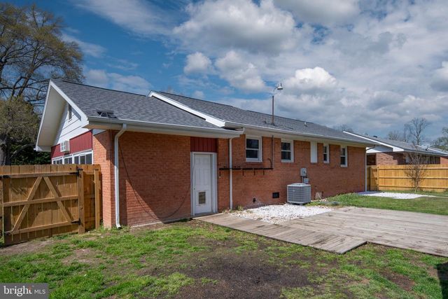 160 12TH ST., Colonial Beach, VA 22443