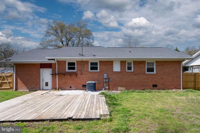 160 12TH ST., Colonial Beach, VA 22443