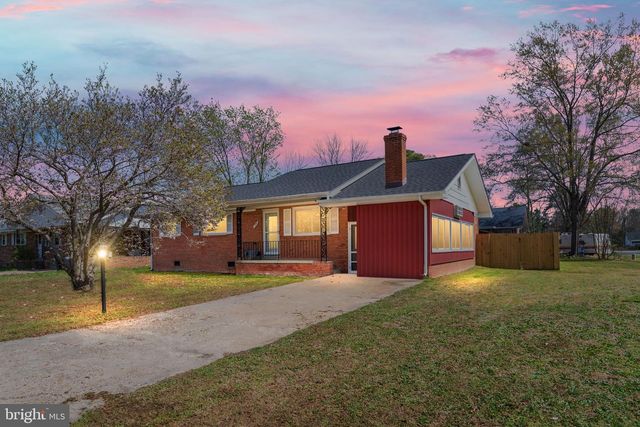 160 12TH ST., Colonial Beach, VA 22443