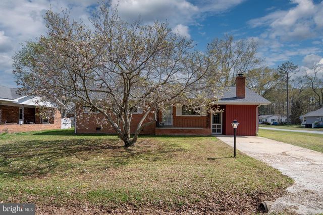 160 12TH ST., Colonial Beach, VA 22443