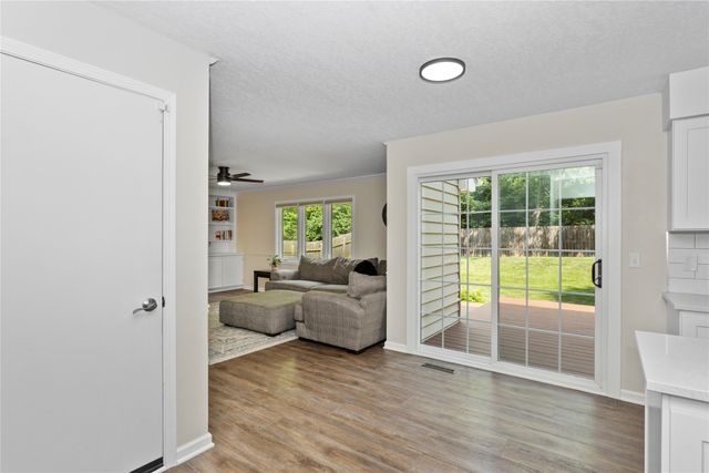 2701 Scenic Valley Drive, West Des Moines, IA 50265