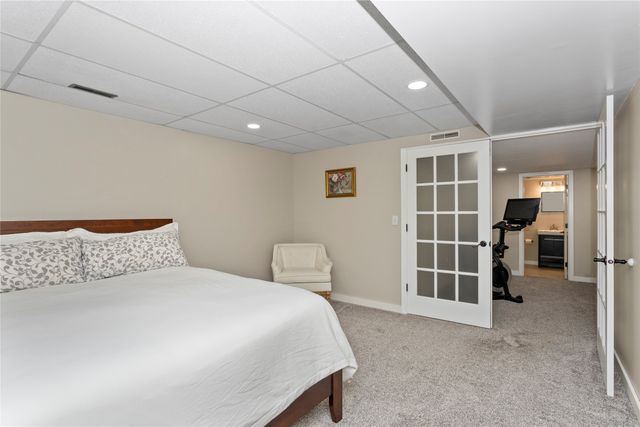 2701 Scenic Valley Drive, West Des Moines, IA 50265