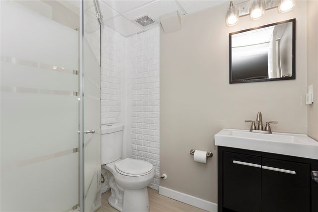 2701 Scenic Valley Drive, West Des Moines, IA 50265