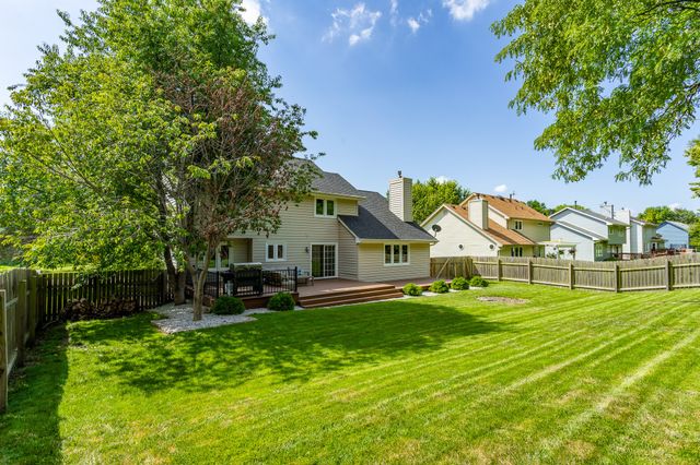 2701 Scenic Valley Drive, West Des Moines, IA 50265
