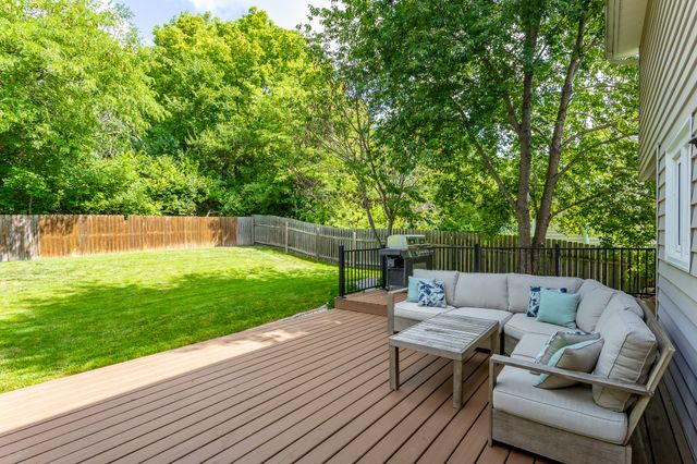 2701 Scenic Valley Drive, West Des Moines, IA 50265