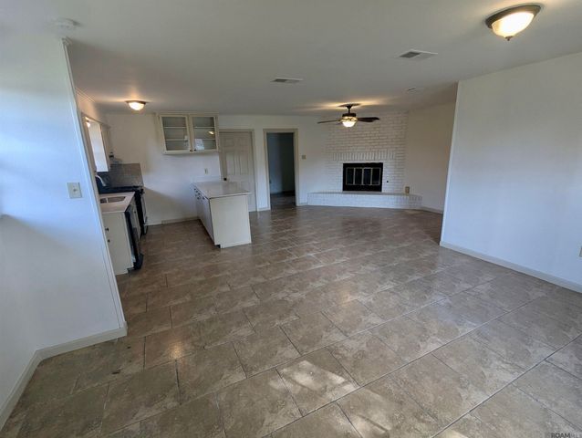 6744 Dalark Dr, Baton Rouge, LA 70812