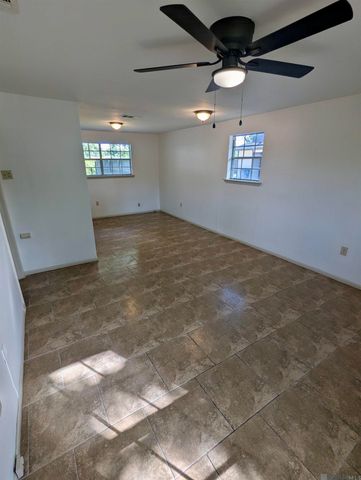 6744 Dalark Dr, Baton Rouge, LA 70812