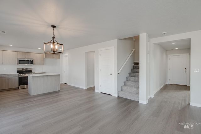 5408 S Desert Cactus Ave, Meridian, ID 83642