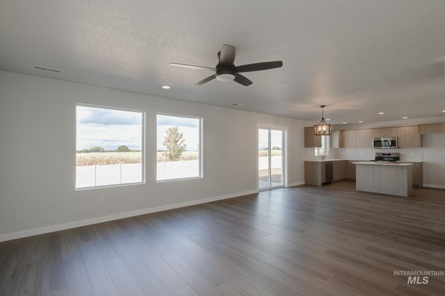 5408 S Desert Cactus Ave, Meridian, ID 83642