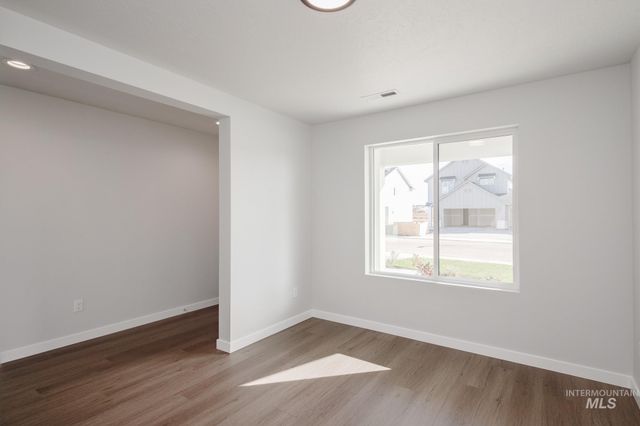 5408 S Desert Cactus Ave, Meridian, ID 83642