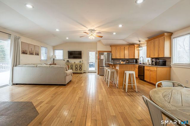 429 Lakeside Road, Morris, CT 06763