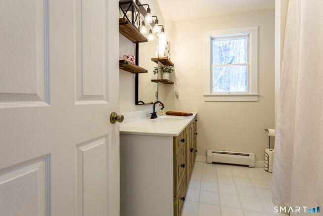 429 Lakeside Road, Morris, CT 06763