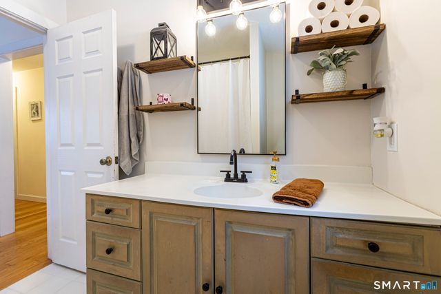 429 Lakeside Road, Morris, CT 06763