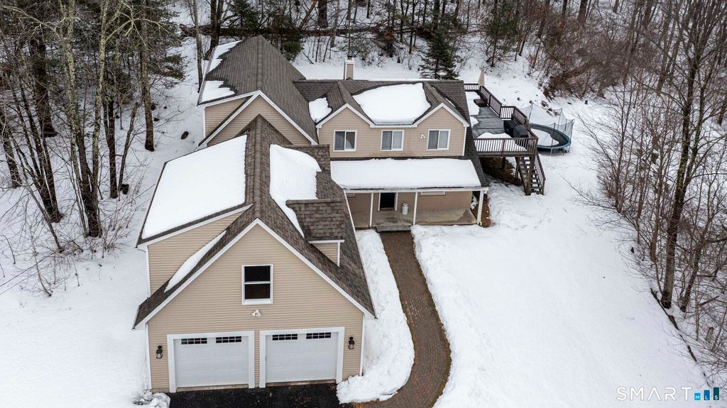 429 Lakeside Road, Morris, CT 06763